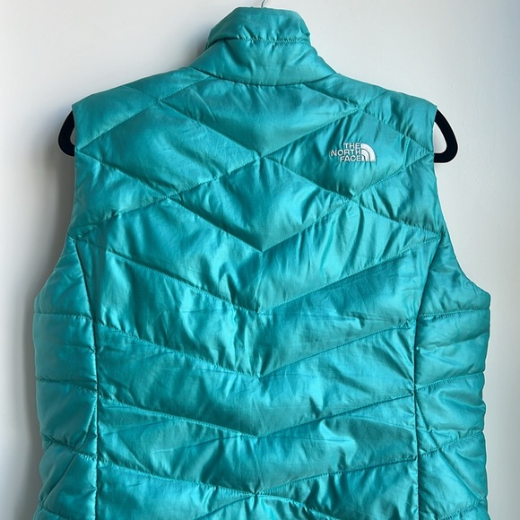 The North Face Aconcagua Goose Down 550 Vest. - Picture 14 of 16